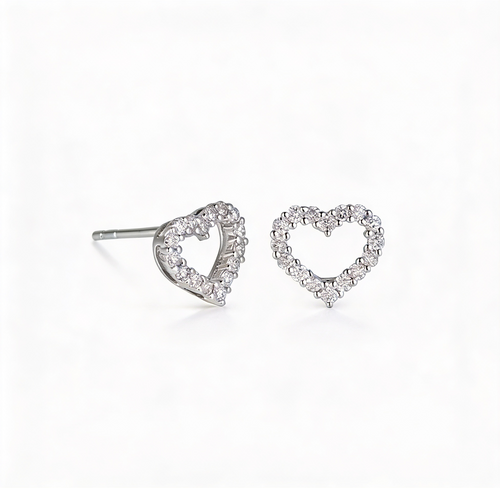 AMORE STUDS